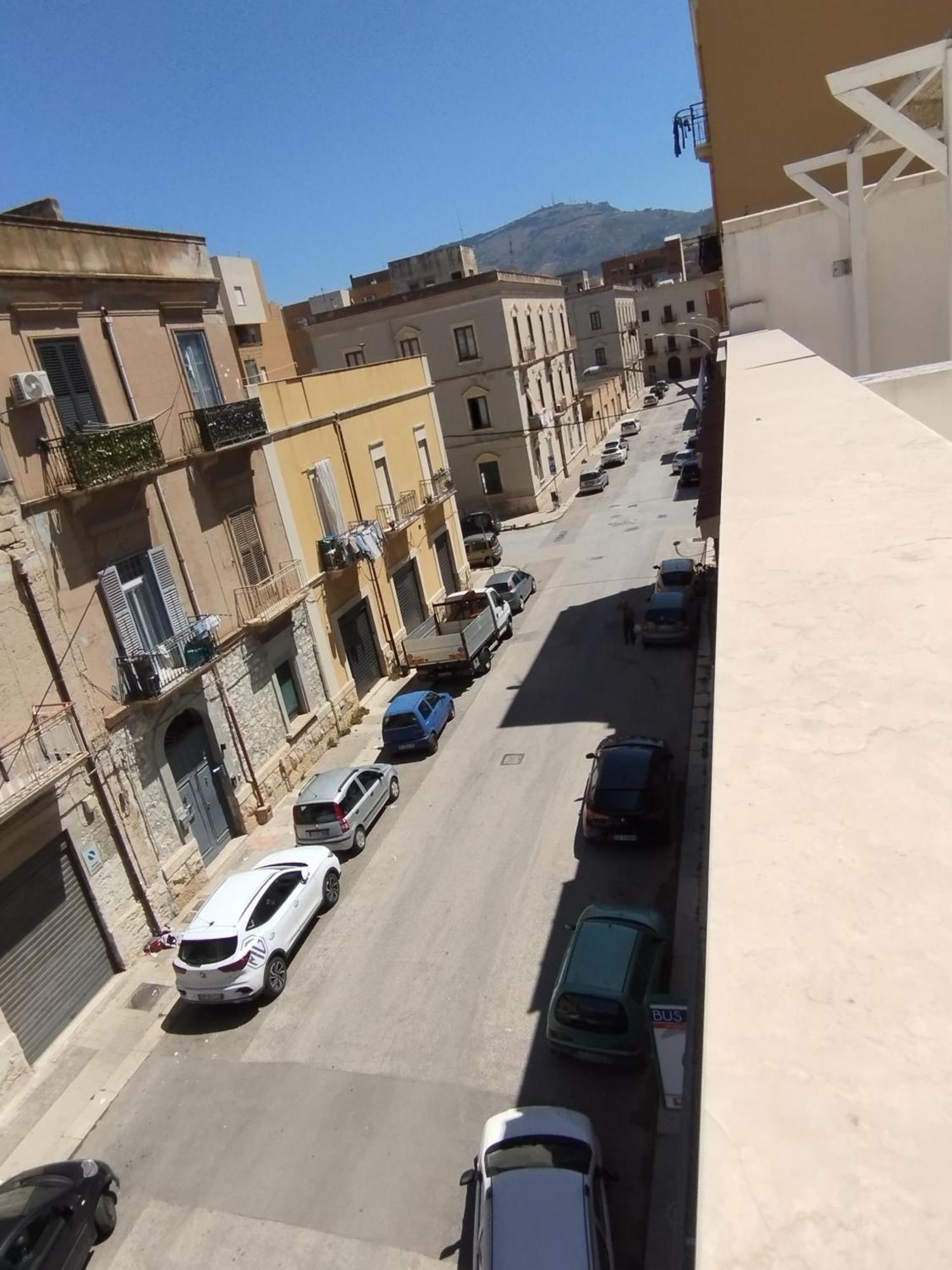 Casa Vacanze Nonna Lina - Trapani Exterior foto